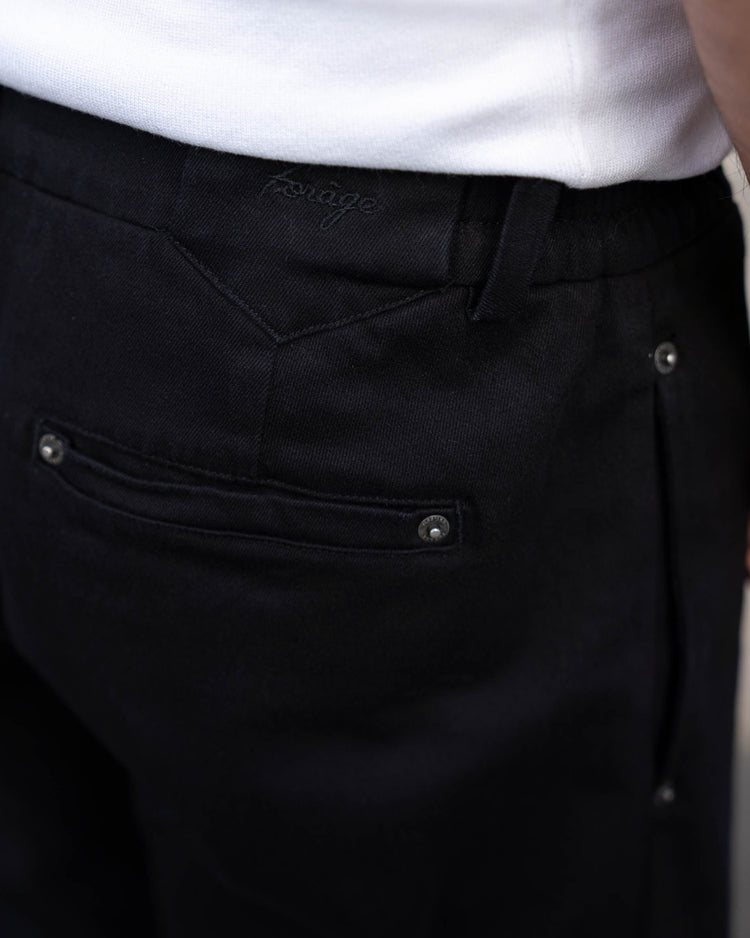 Pleated Denim Pants (Black)