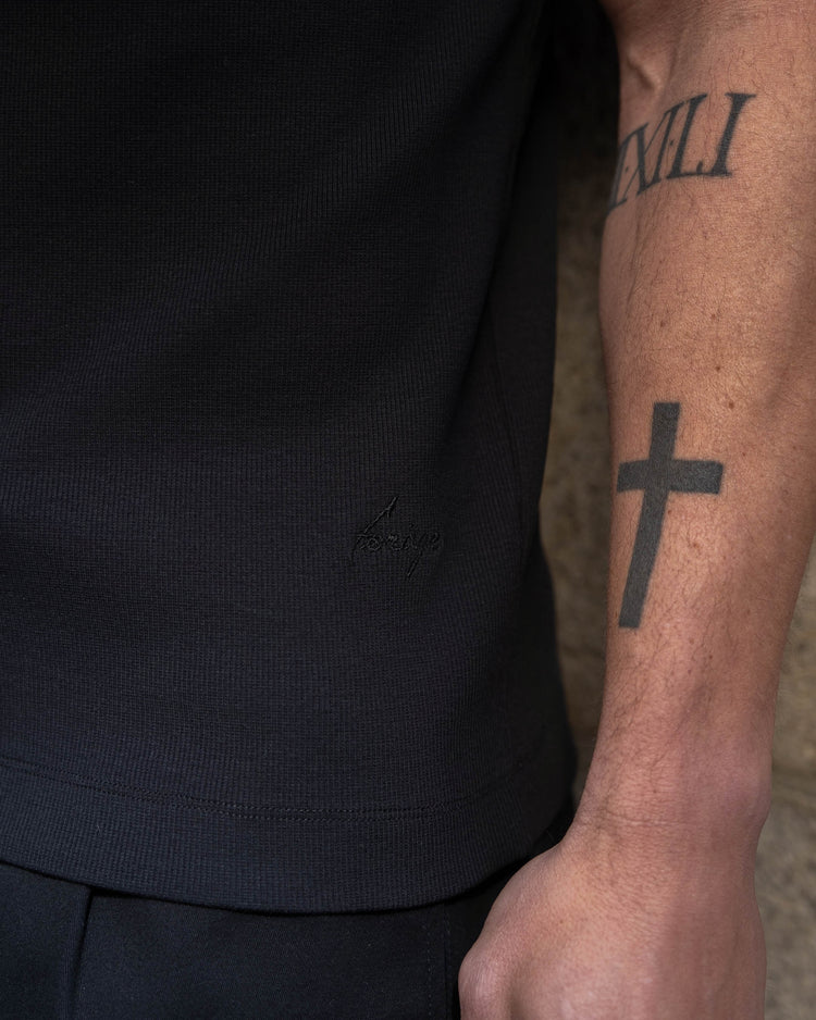 Fine Rib Henley T-Shirt (Black)