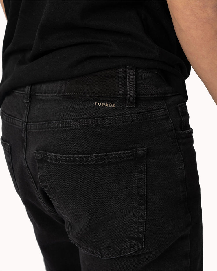 Essential Slim Fit Jeans (washed black)