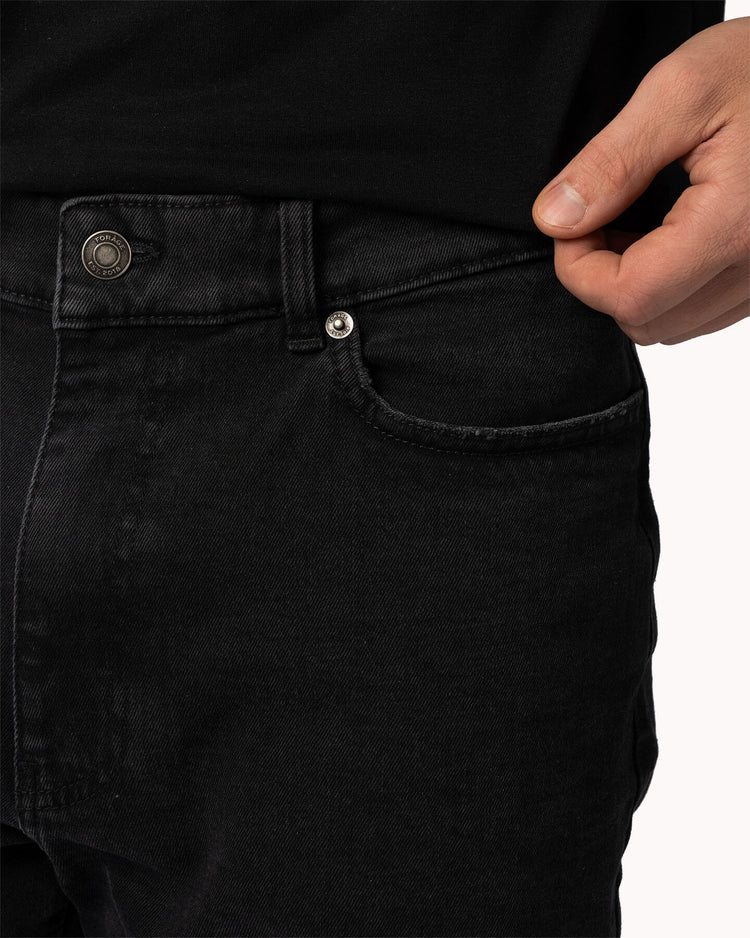 Essential Slim Fit Jeans (washed black)