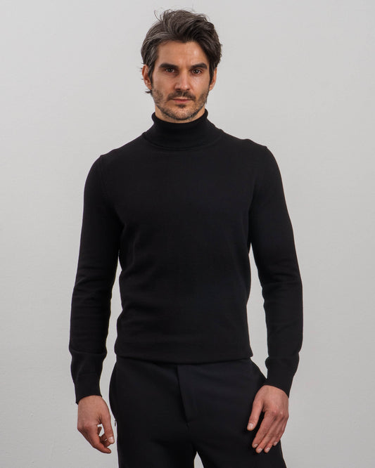 Light Knit Turtleneck (black)