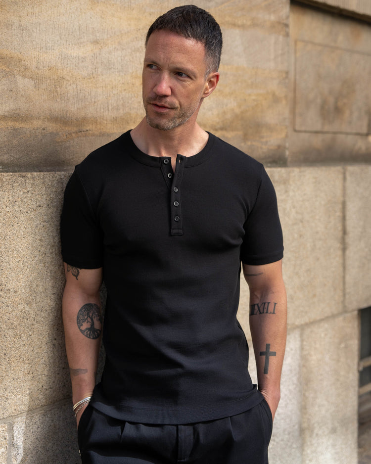 Fine Rib Henley T-Shirt (Black)