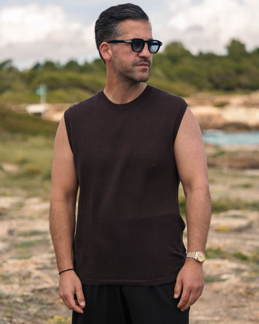 Mesh Knit Sleeveless Shirt (Brown)