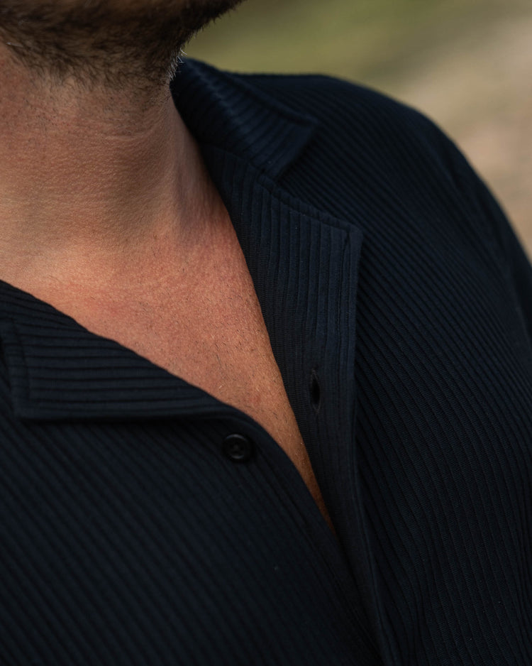 Plissee Short Sleeve Shirt (Black)