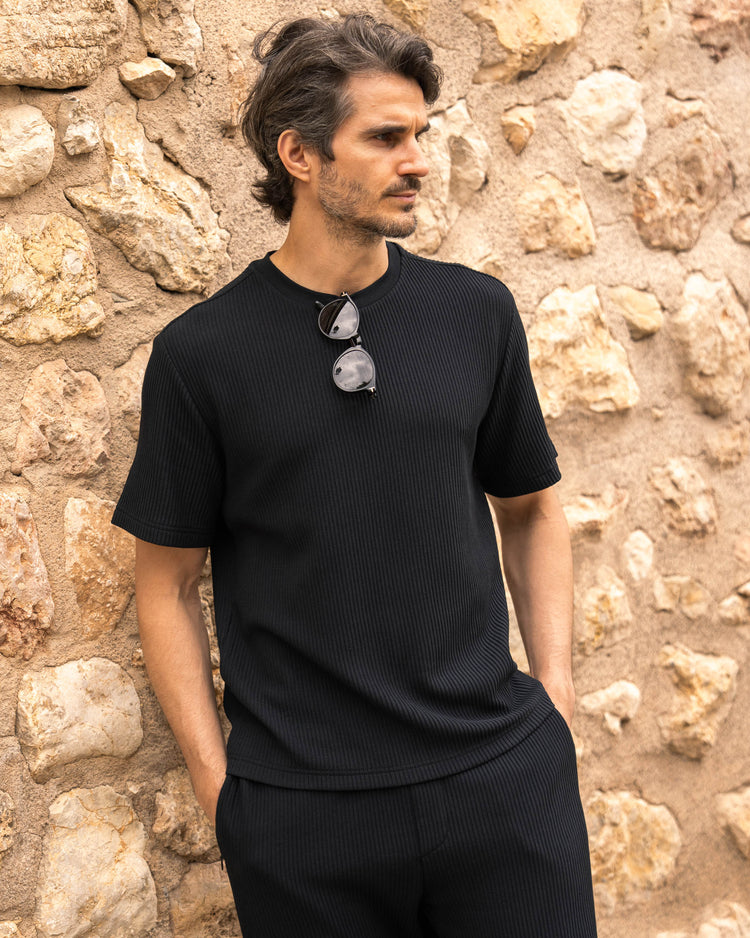 Plissee T-Shirt (Black)