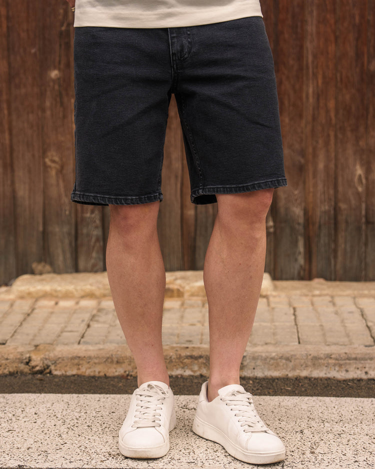 Jeans Shorts Relaxed Fit (Washed Black)