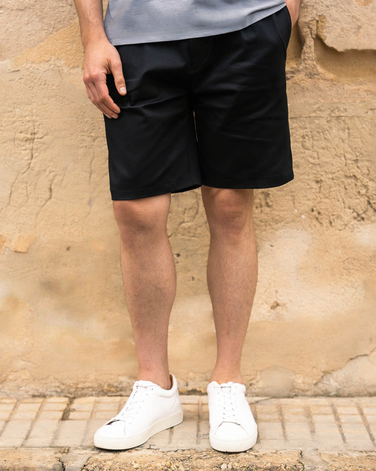 Pleated Denim Shorts (Black)