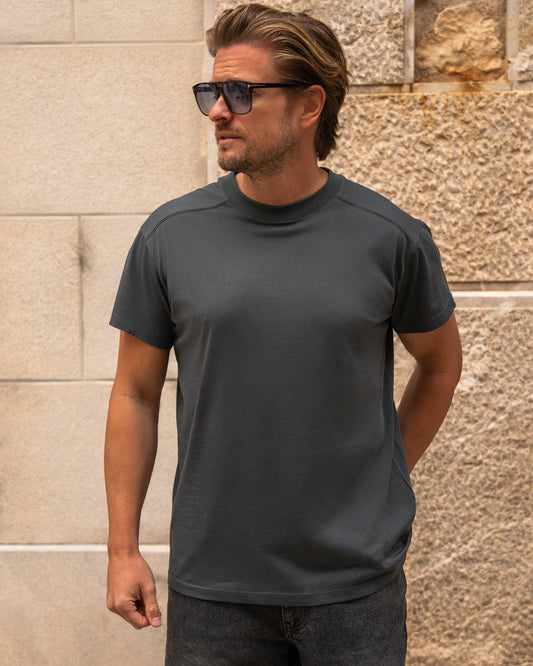 Field T-Shirt (Dark Grey)