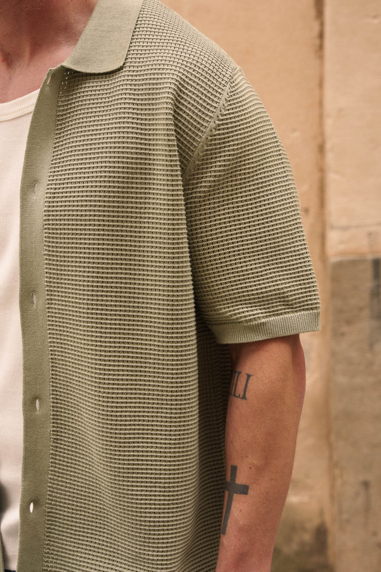 Mesh Knit Short Sleeve Shirt (Light Green)