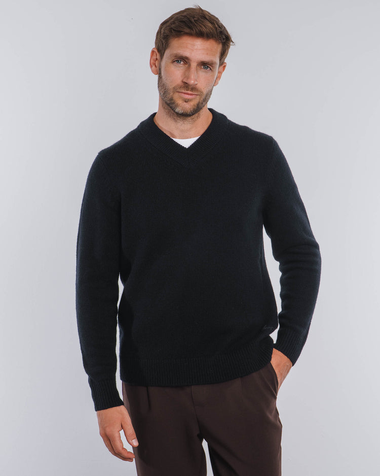 Wool Knit V-Neck (Black)