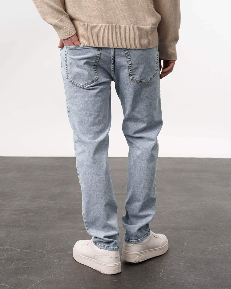 Essential Regular Fit Jeans (light blue)